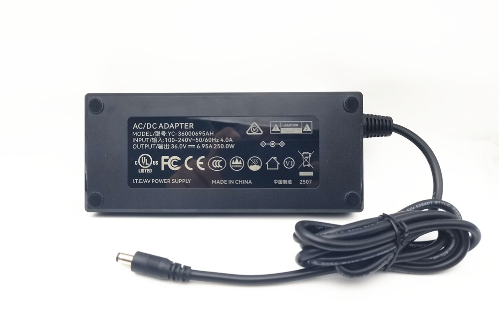 250W適配器